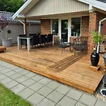 Family-Friendly Holiday Home Near Beach Hébergement de vacances