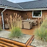 Family-Friendly Holiday Home Near Beach *