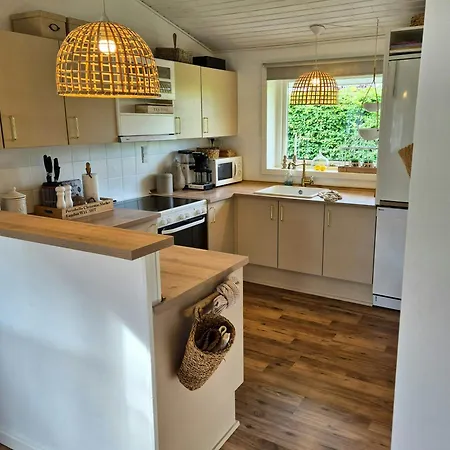 Familievenligt Sommerhus Naer Badestrand * Skovbyballe