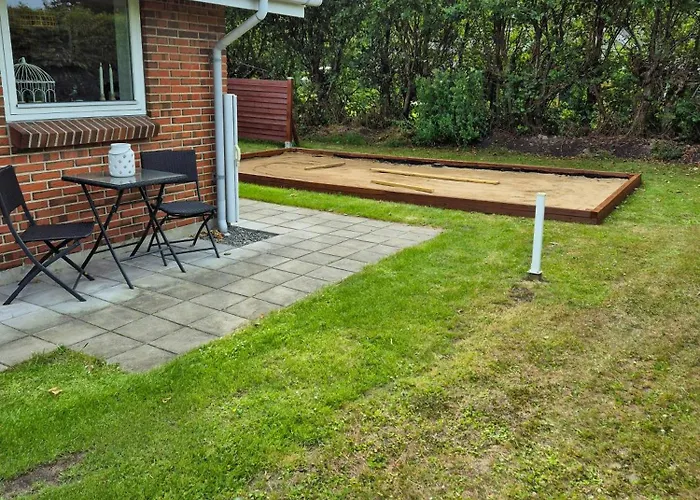 Family-friendly Near Feriehus Skovbyballe